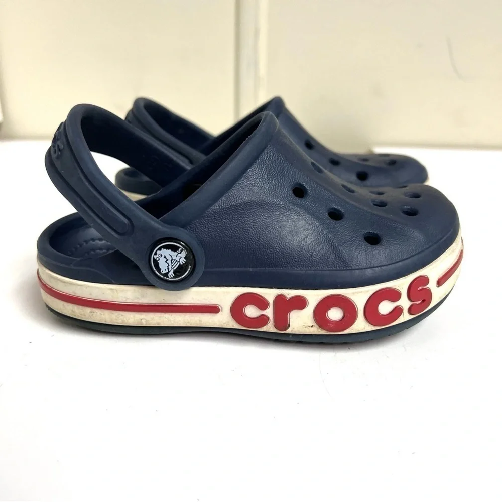 Crocs Unisex-Child Bayaband Clog in Navy size 9